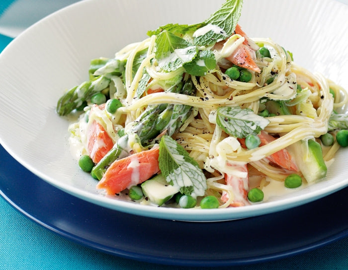 Angel hair pasta with salmon, peas and mint